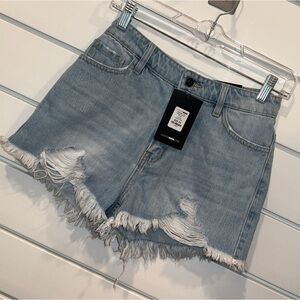 Brand new Xs light wash ripped Jean shorts women’s 0-4 fashion nova / with tags